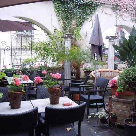 Hotel La Croix Blanche Montrichard Exterior foto